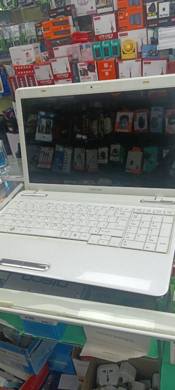 لابتوب توشيبا
