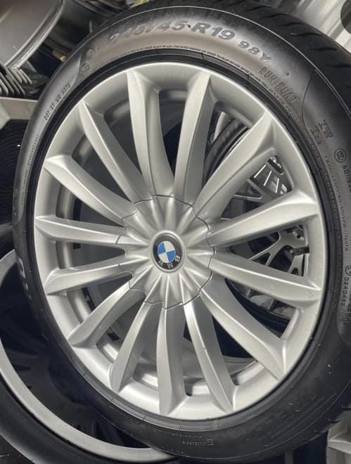 جنوط أصلية BMW 2020 مع كفرات